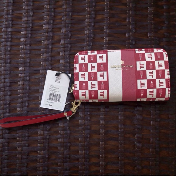 London Fog Ada Signature Zip Around Wallet (Brick Red) NWT - Picture 2 of 8